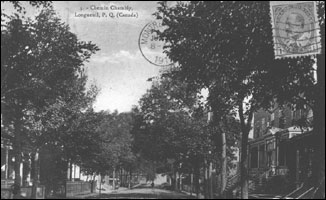 Chemin de Chambly, vue vers le fleuve, près de la cocathédrale Saint-Antoine.