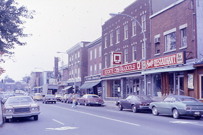 Simatos, rue Saint-Charles Ouest, Longueuil 4 simatos